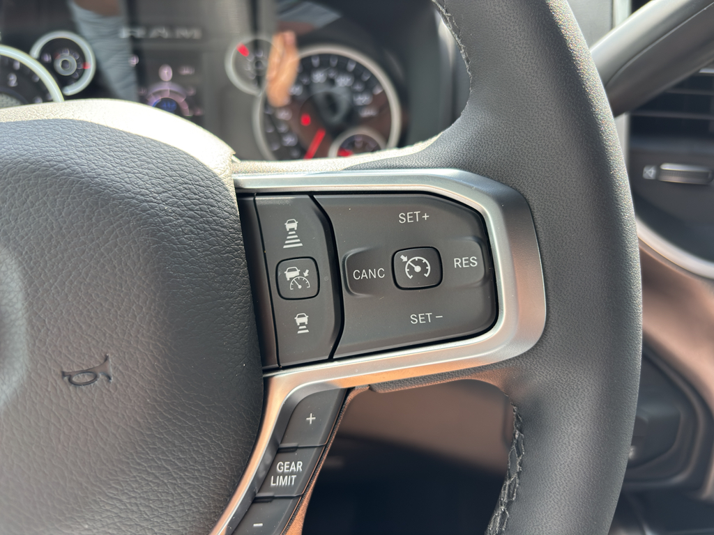 2025 Ram 2500 Big Horn photo 38