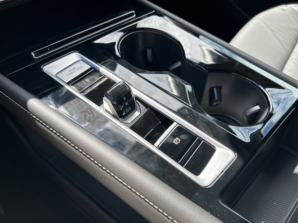 2026 Volkswagen Atlas SEL photo 30