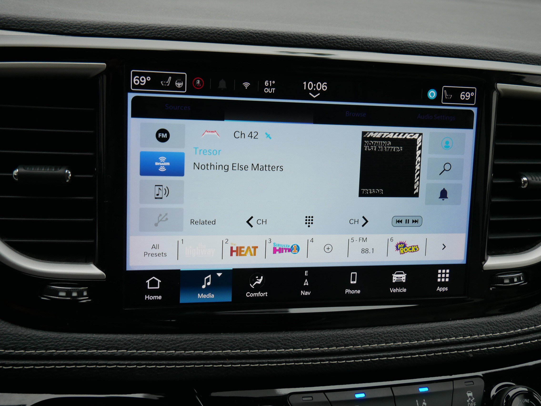 2021 Chrysler Pacifica Hybrid Touring L photo 21