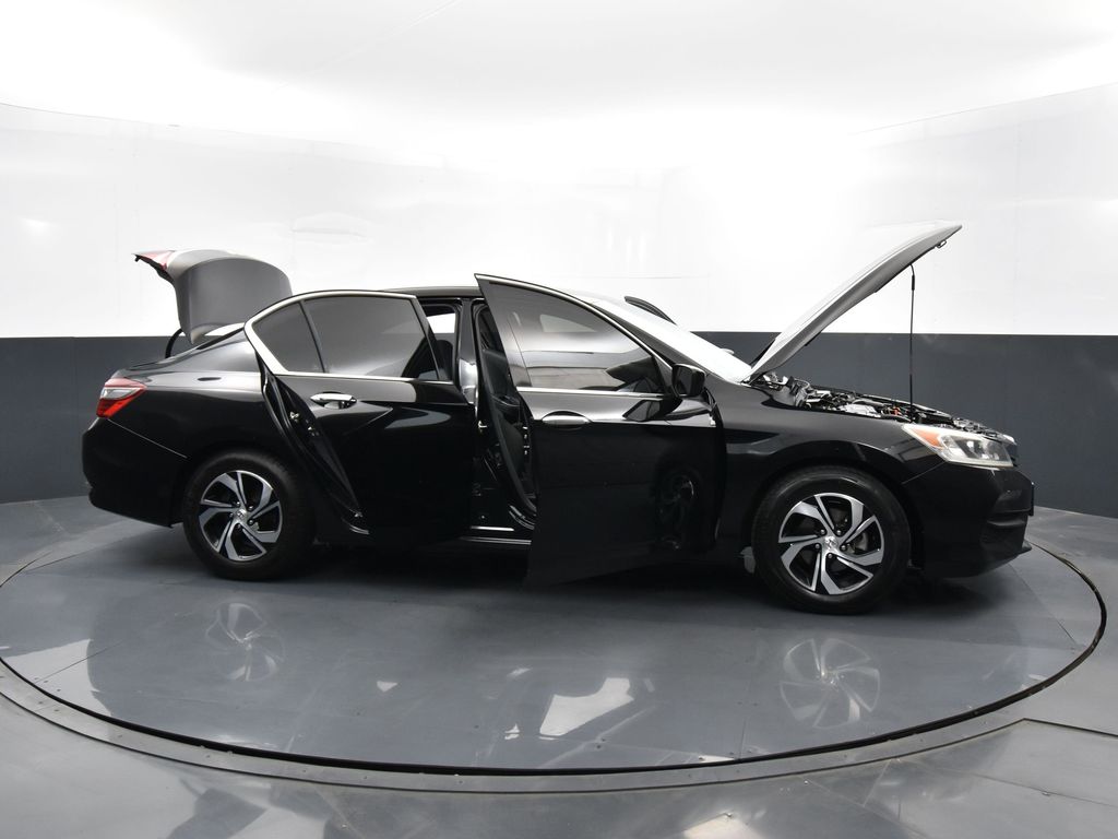 2016 Honda Accord LX photo 37