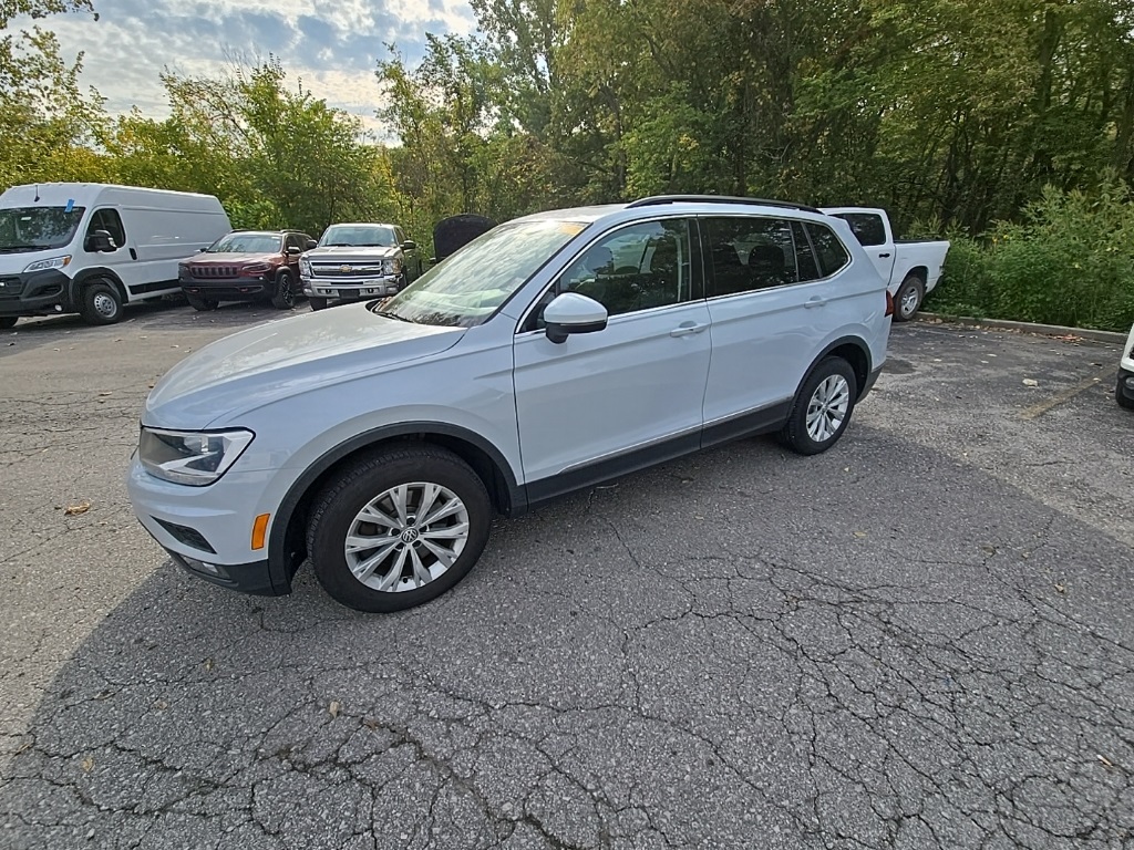 2018 Volkswagen Tiguan SE photo 2