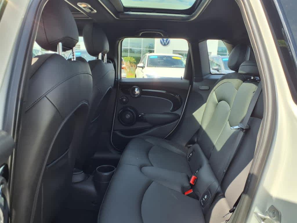 2022 Mini Cooper 4 Door Hardtop S photo 13
