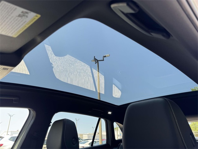 2025 Volkswagen ID.4 Pro S photo 3