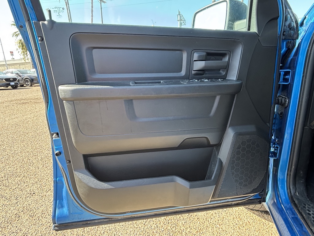 2021 Ram 1500 Classic Tradesman photo 6