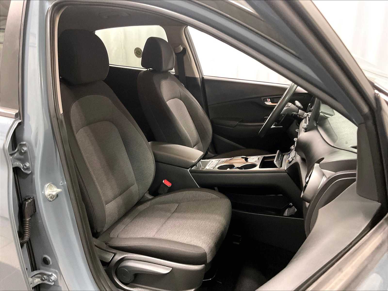 2023 Hyundai Kona Electric SE photo 10