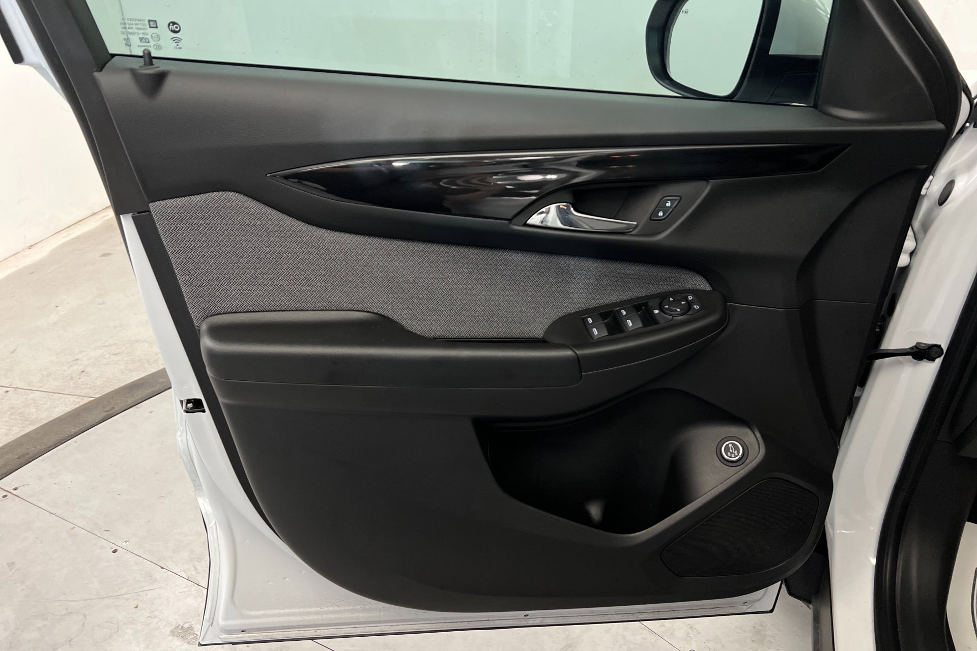 2025 Chevrolet Trailblazer LT photo 14