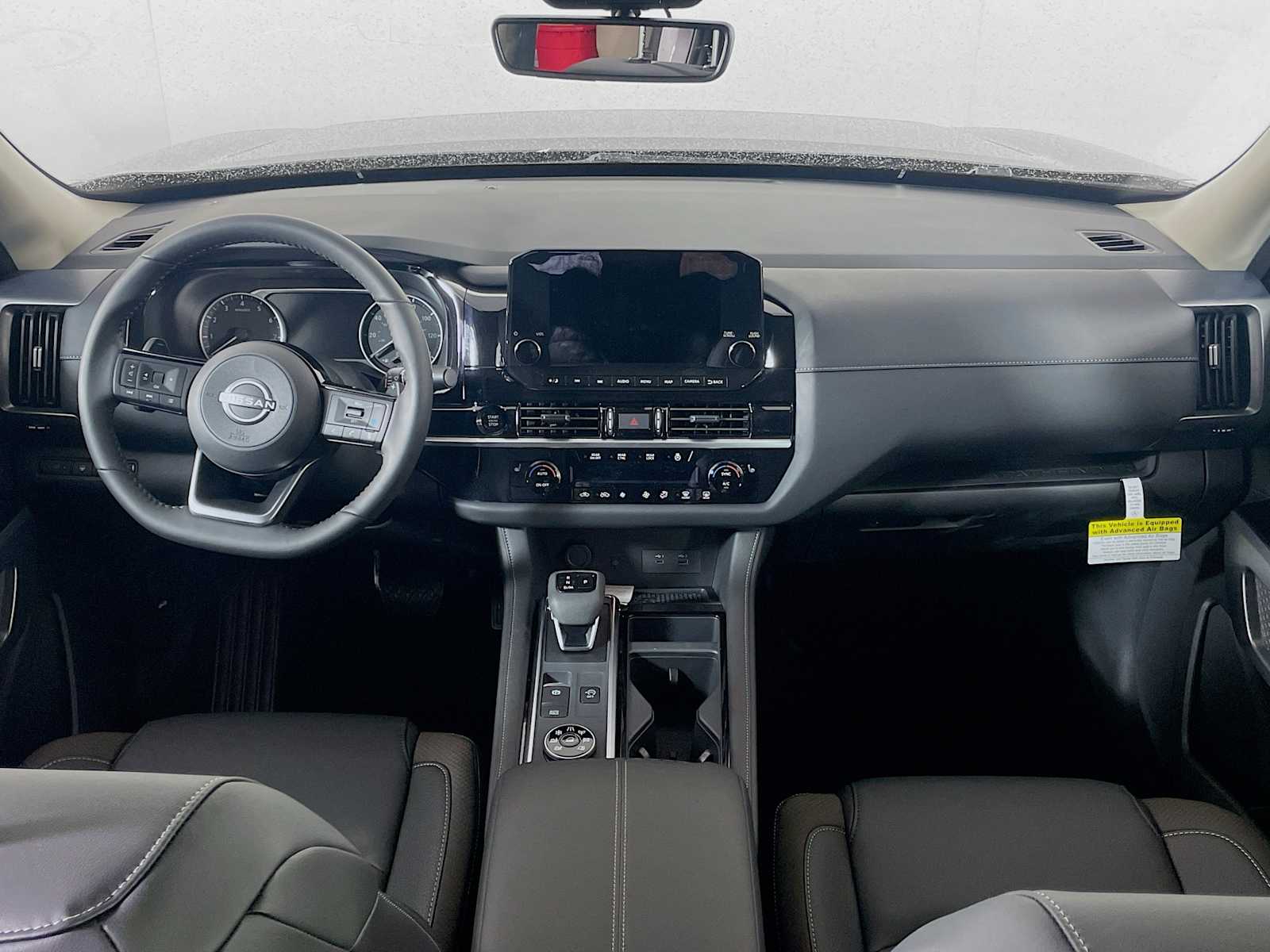 2025 Nissan Pathfinder SL photo 3