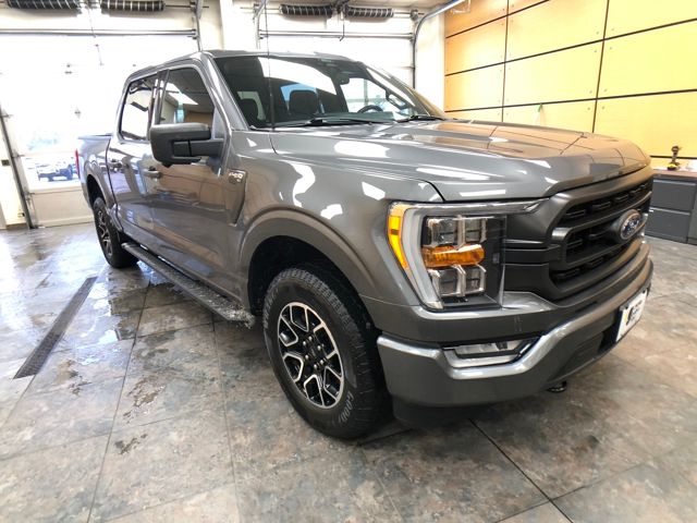 2022 Ford F-150 XLT's photo