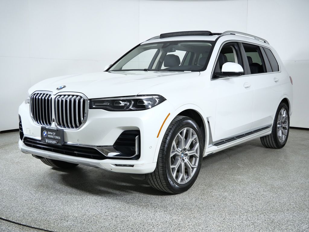 2019 BMW X7 40i's photo