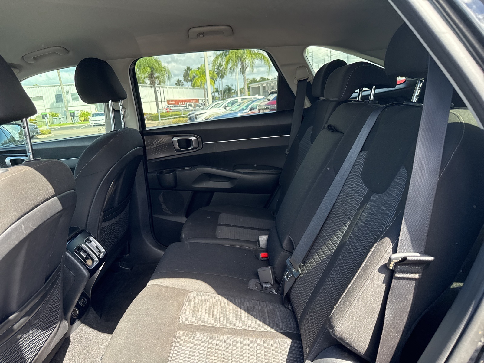 2021 Kia Sorento LX photo 8