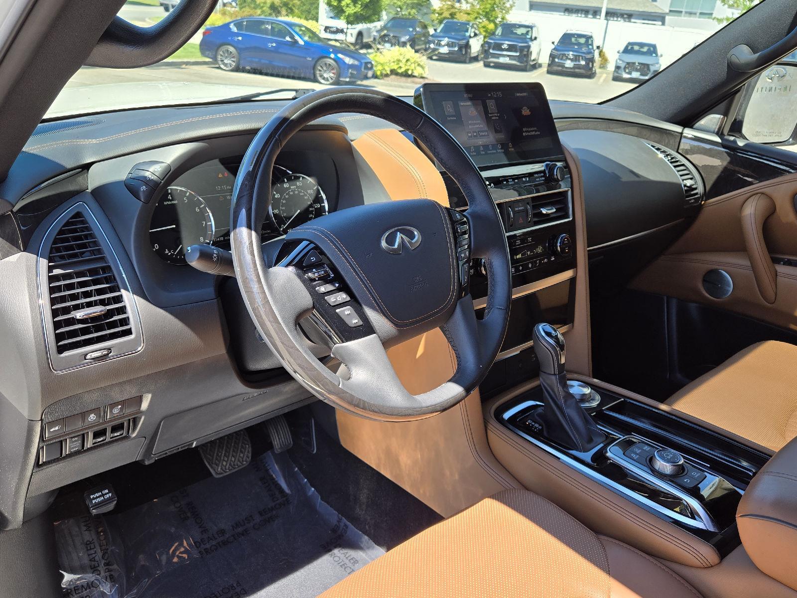 2023 Infiniti QX80 Sensory photo 4