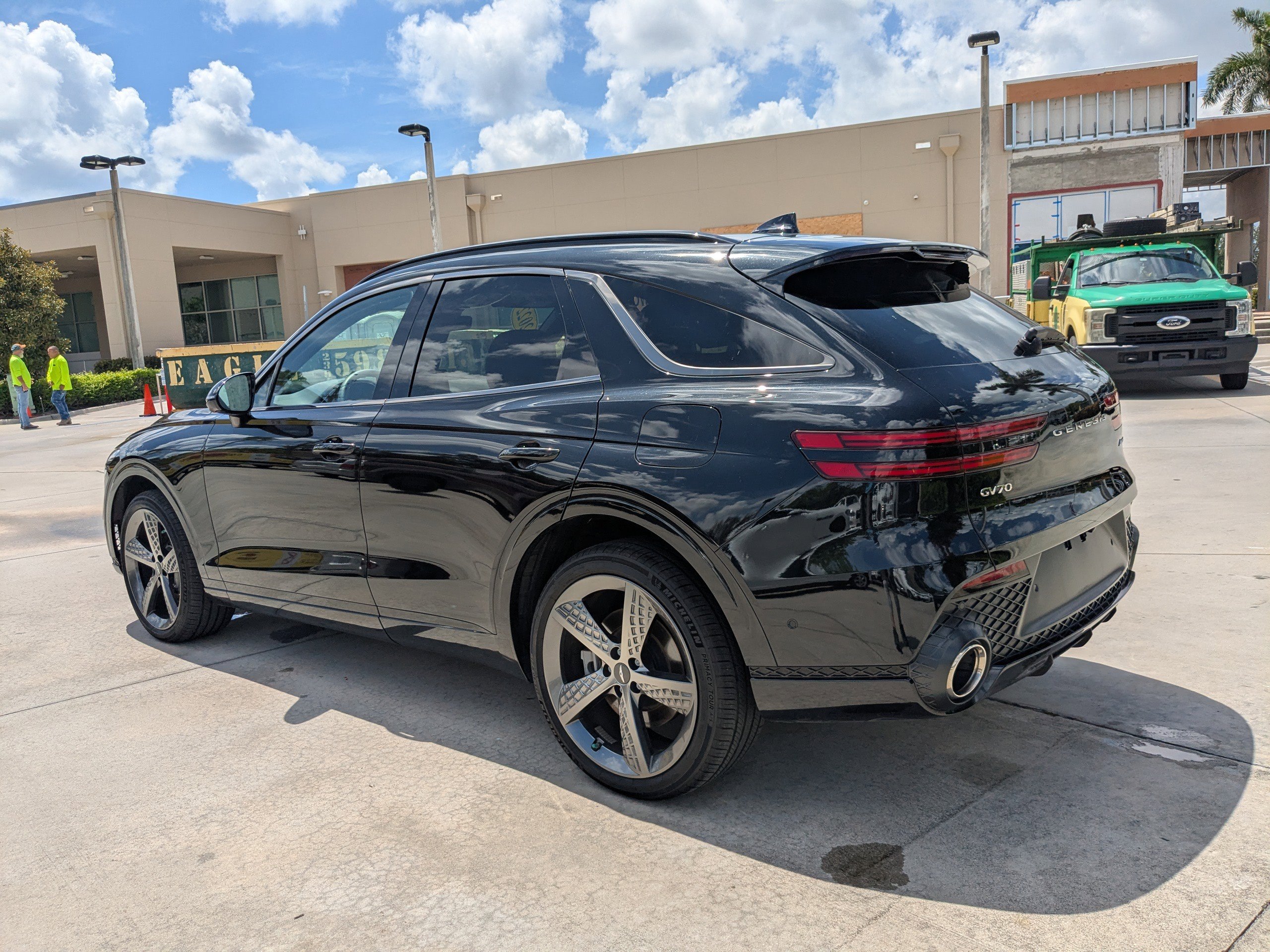 2022 Genesis GV70 3.5T Sport photo 4