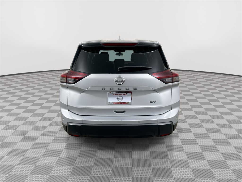 2024 Nissan Rogue SV photo 6