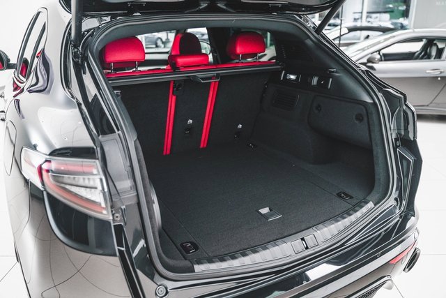 2025 Alfa Romeo Stelvio Sprint Base photo 12