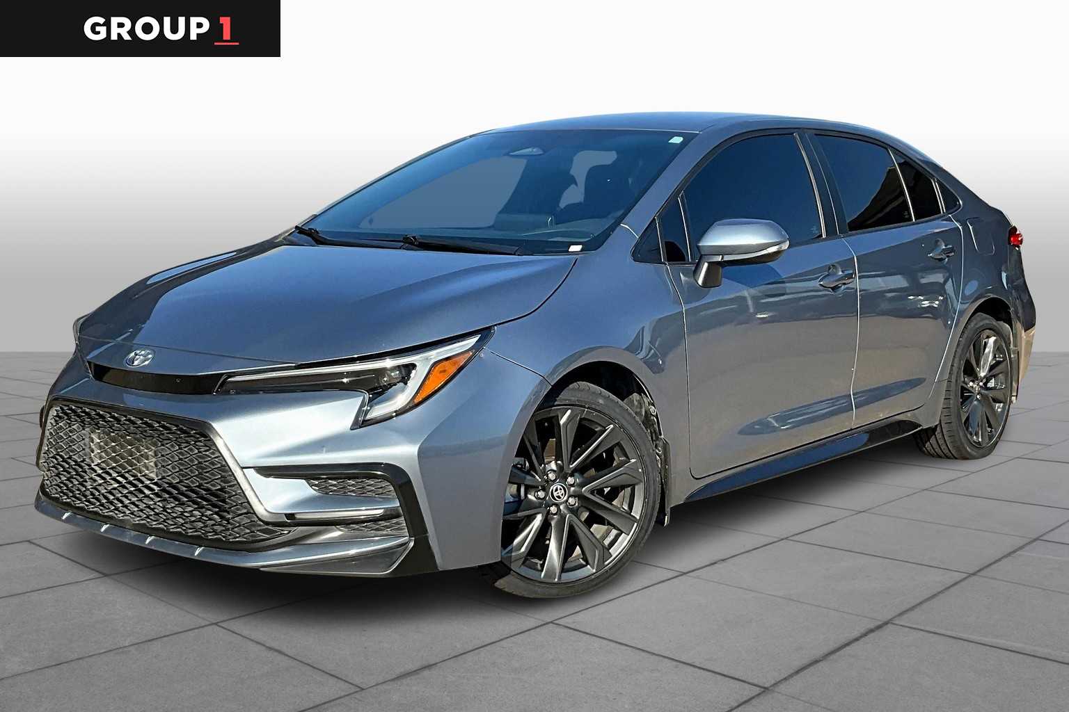 2023 Toyota Corolla SE's photo