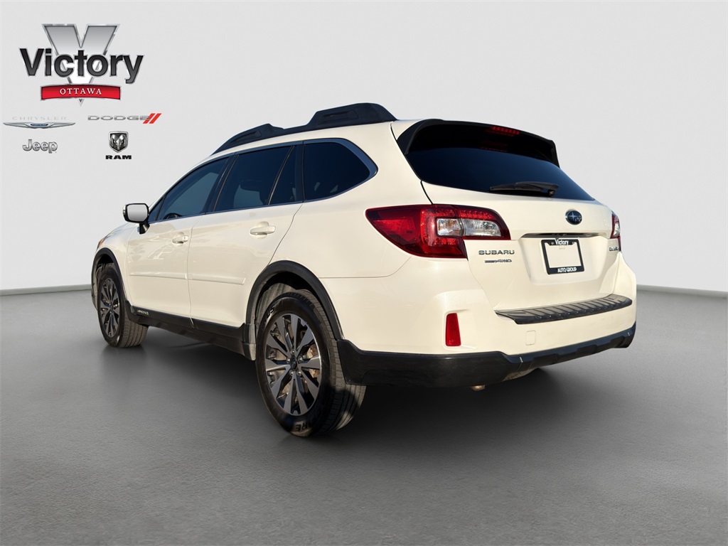 2015 Subaru Outback 2.5i Limited photo 3