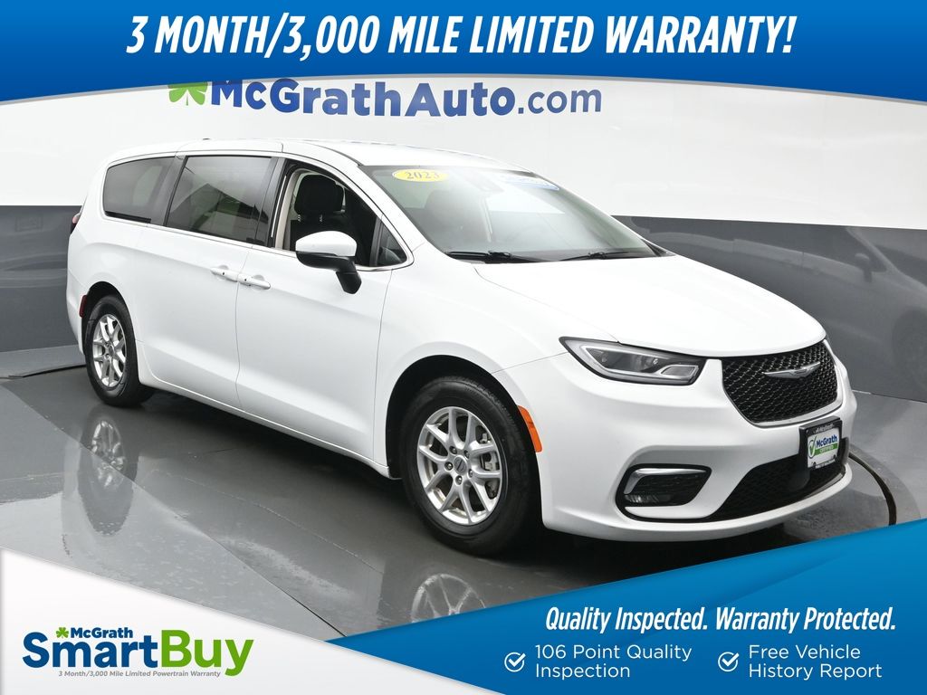 2023 Chrysler Pacifica Touring L photo 21