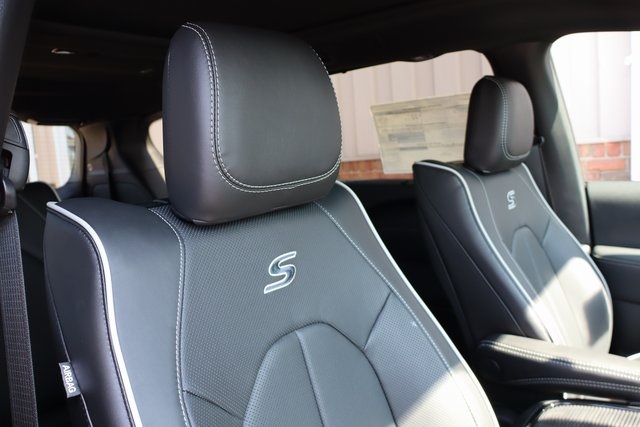 2026 Chrysler Pacifica Limited S Appearance photo 56