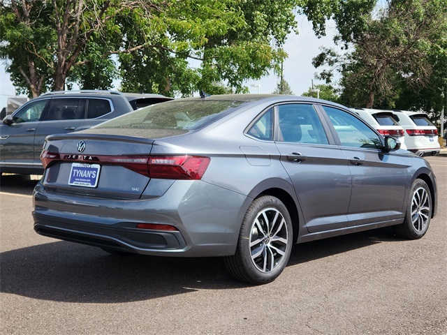 2025 Volkswagen Jetta 1.5T SE photo 3