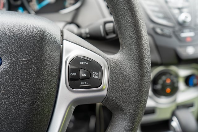 2018 Ford Fiesta SE photo 17