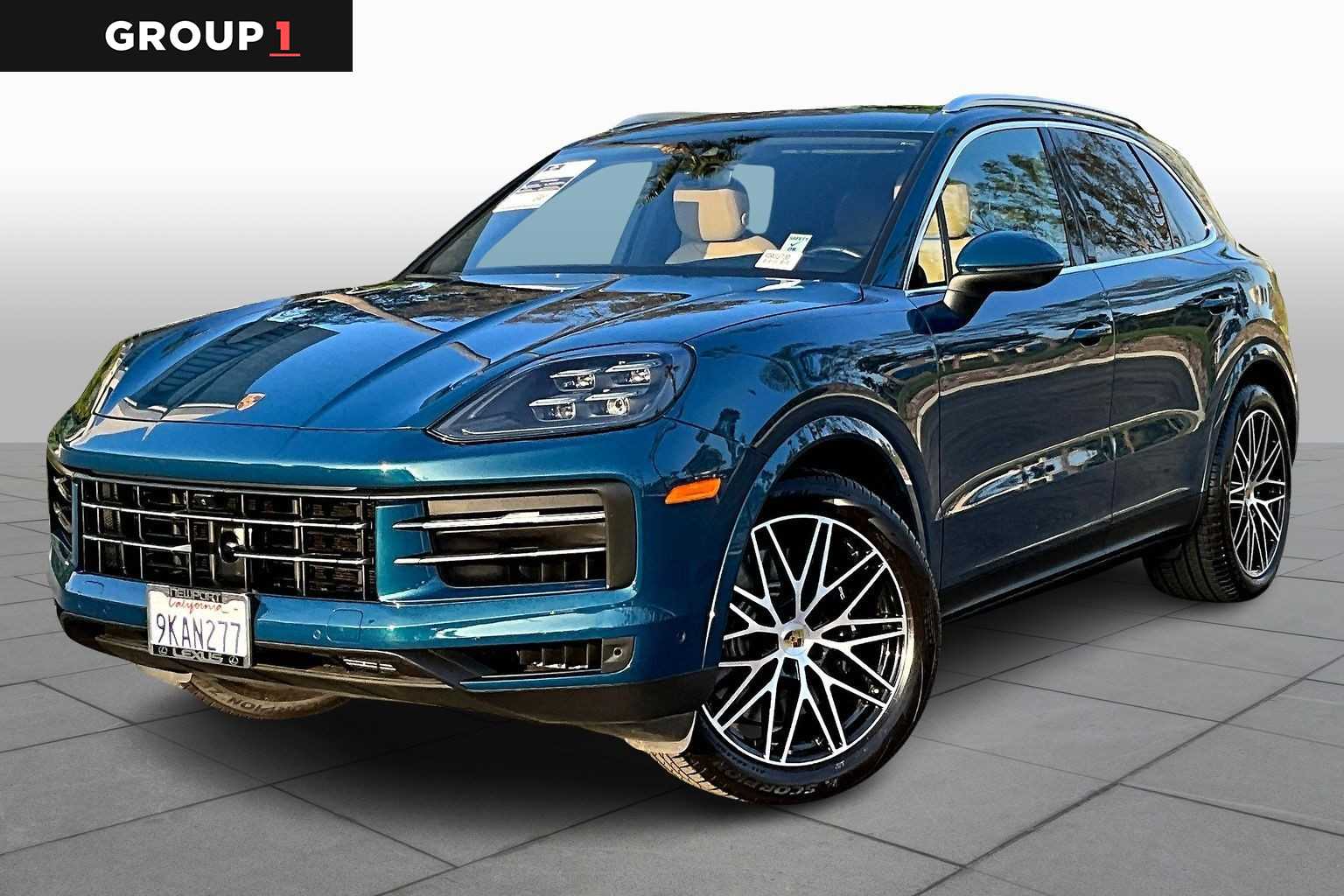 2024 Porsche Cayenne S's photo