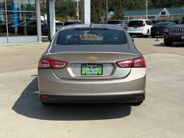 2022 Chevrolet Malibu 1LT photo 3