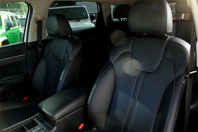 2022 Kia Sorento S photo 9