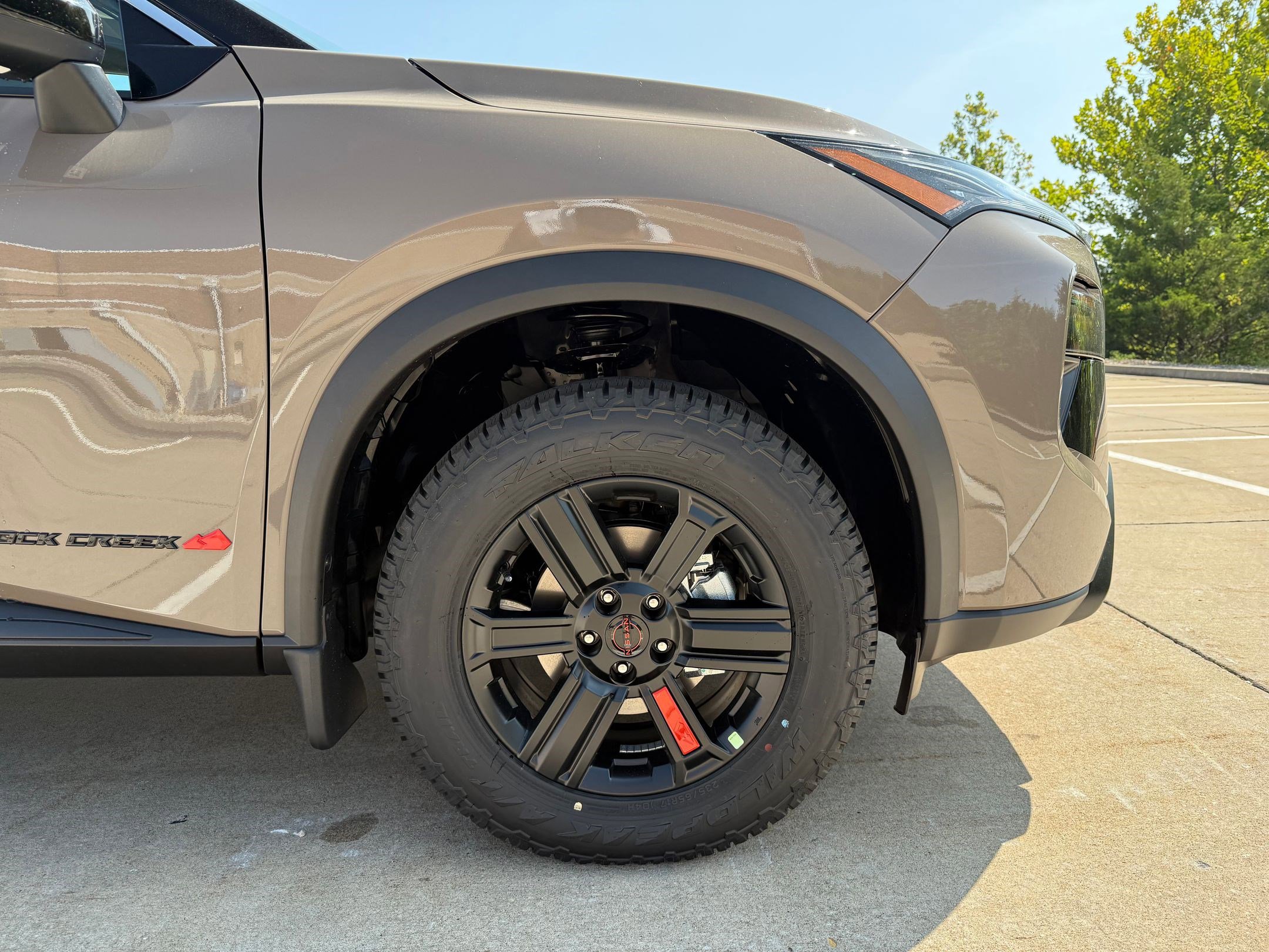 2026 Nissan Rogue SV photo 8