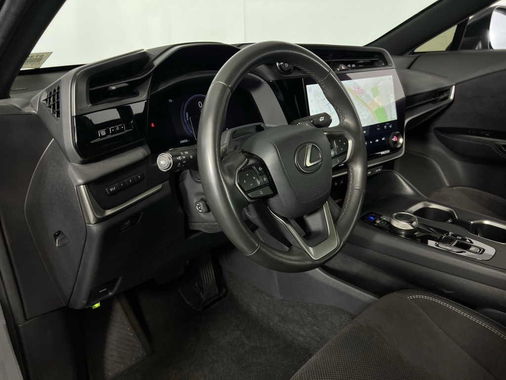 2023 Lexus RZ 450e Luxury photo 18