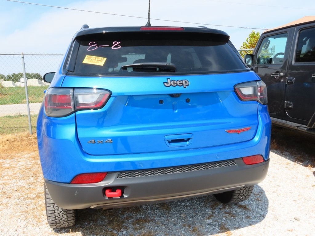 2024 Jeep Compass Trailhawk photo 8