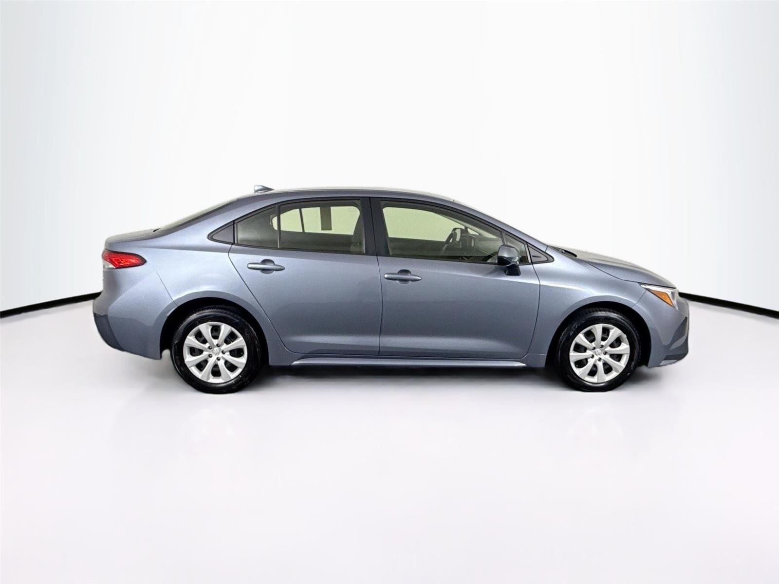 2024 Toyota Corolla Hybrid photo 5