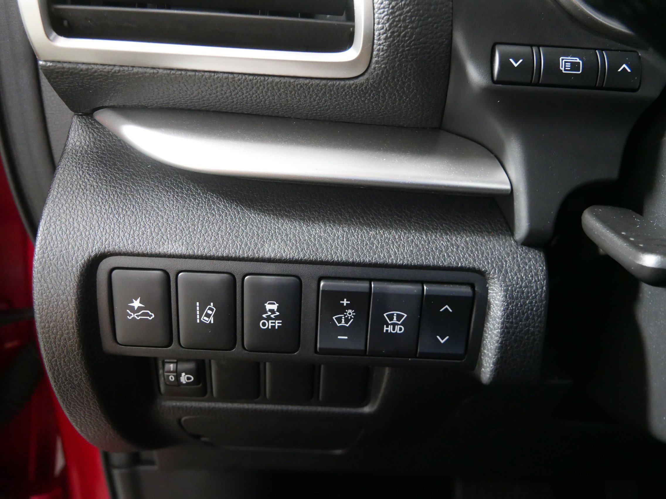 2018 Mitsubishi Eclipse Cross SEL photo 26