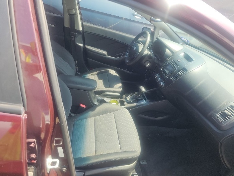2017 Kia Forte LX photo 13