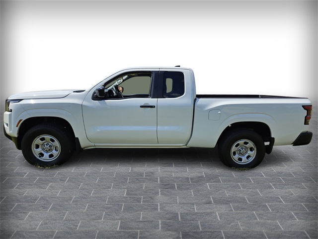 2024 Nissan Frontier S photo 4