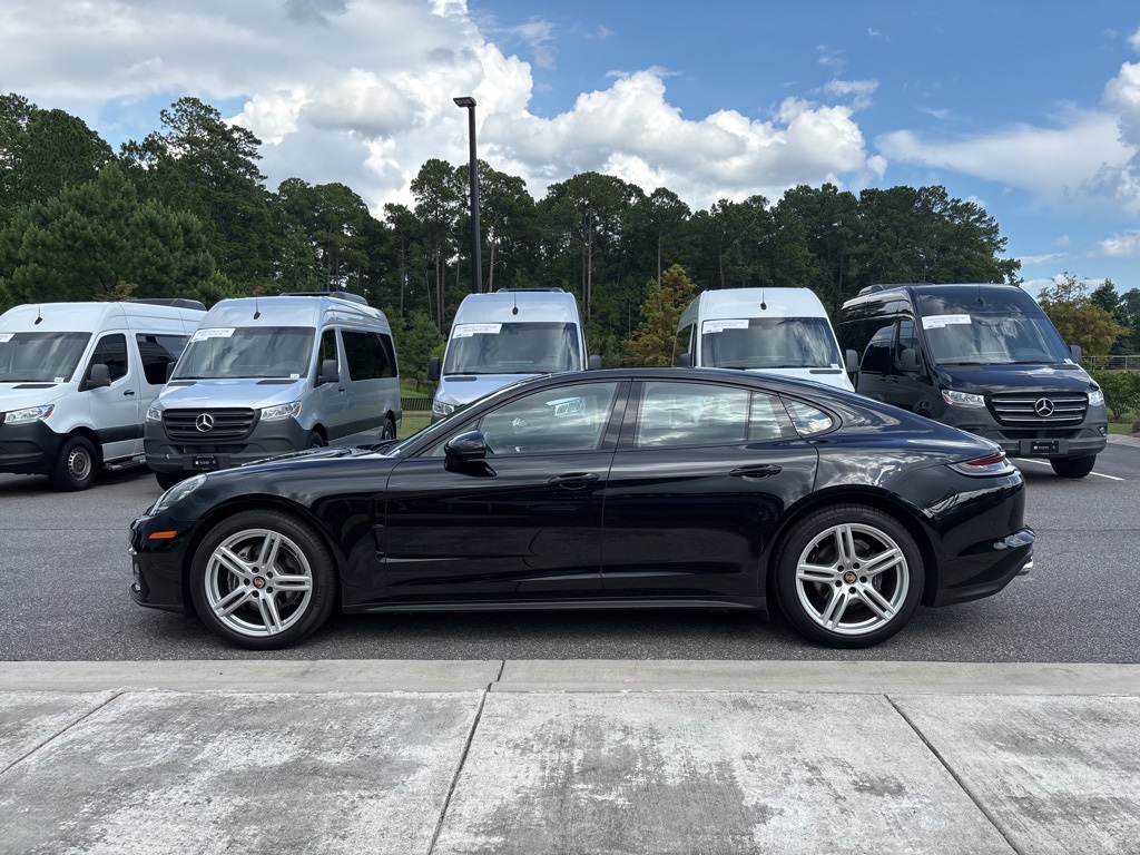 2021 Porsche Panamera 4 photo 6