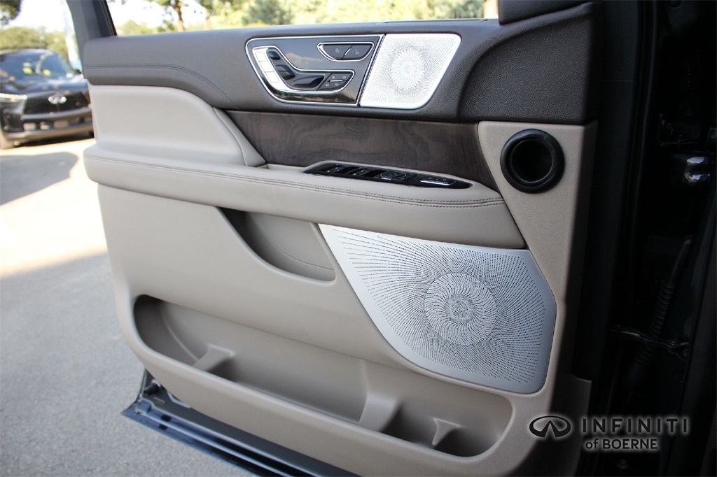 2024 Lincoln Navigator Reserve photo 18
