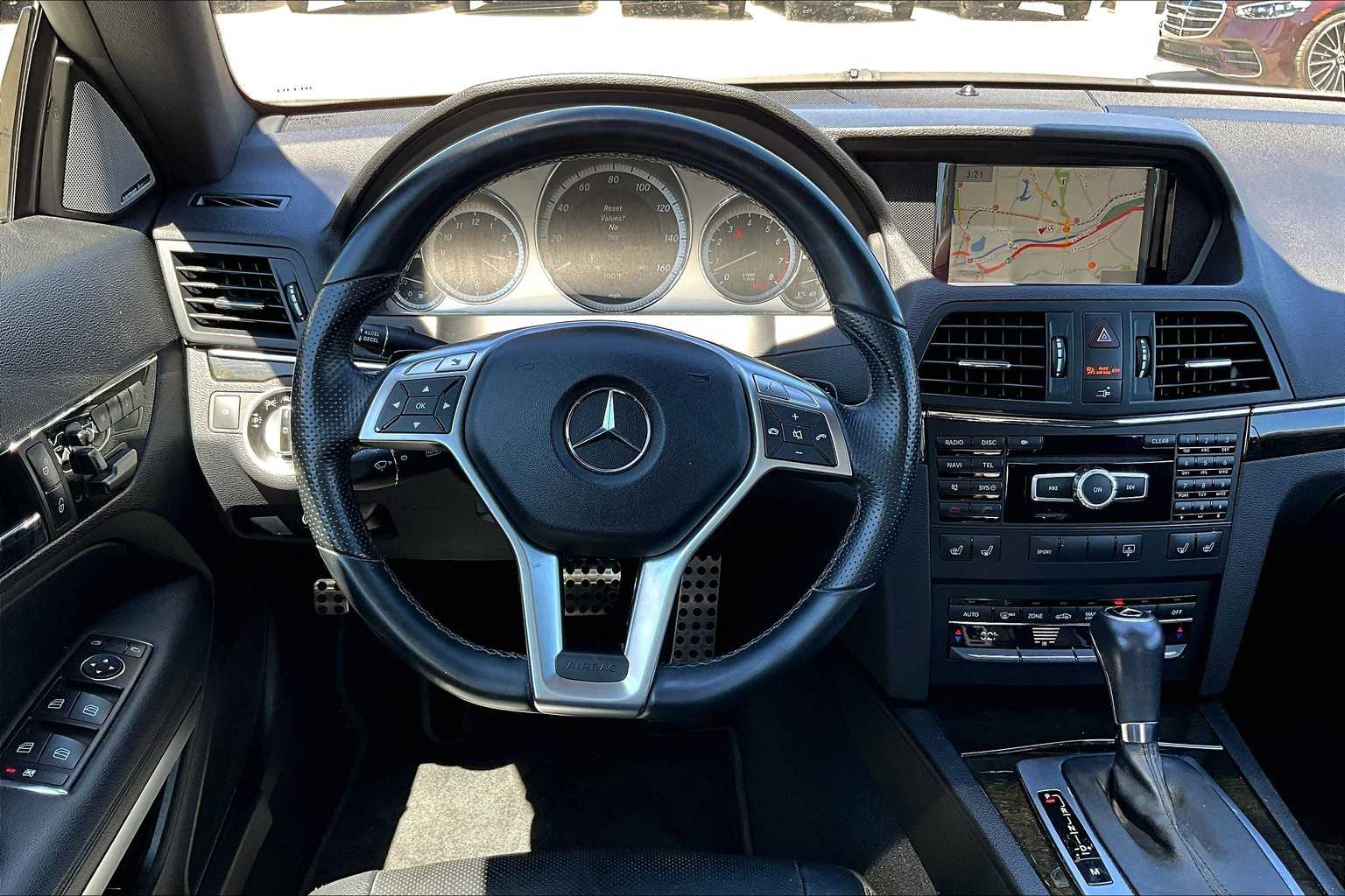 2013 Mercedes Benz E 550 photo 5