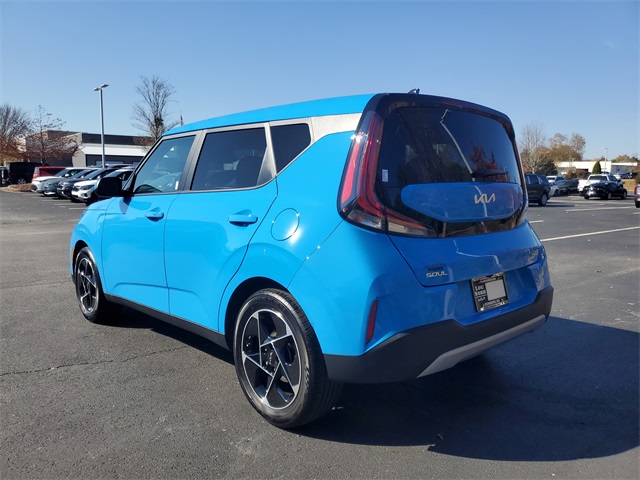 2023 Kia Soul EX photo 4