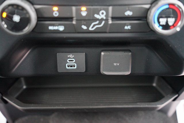 2025 FORD F-250 - Image 40