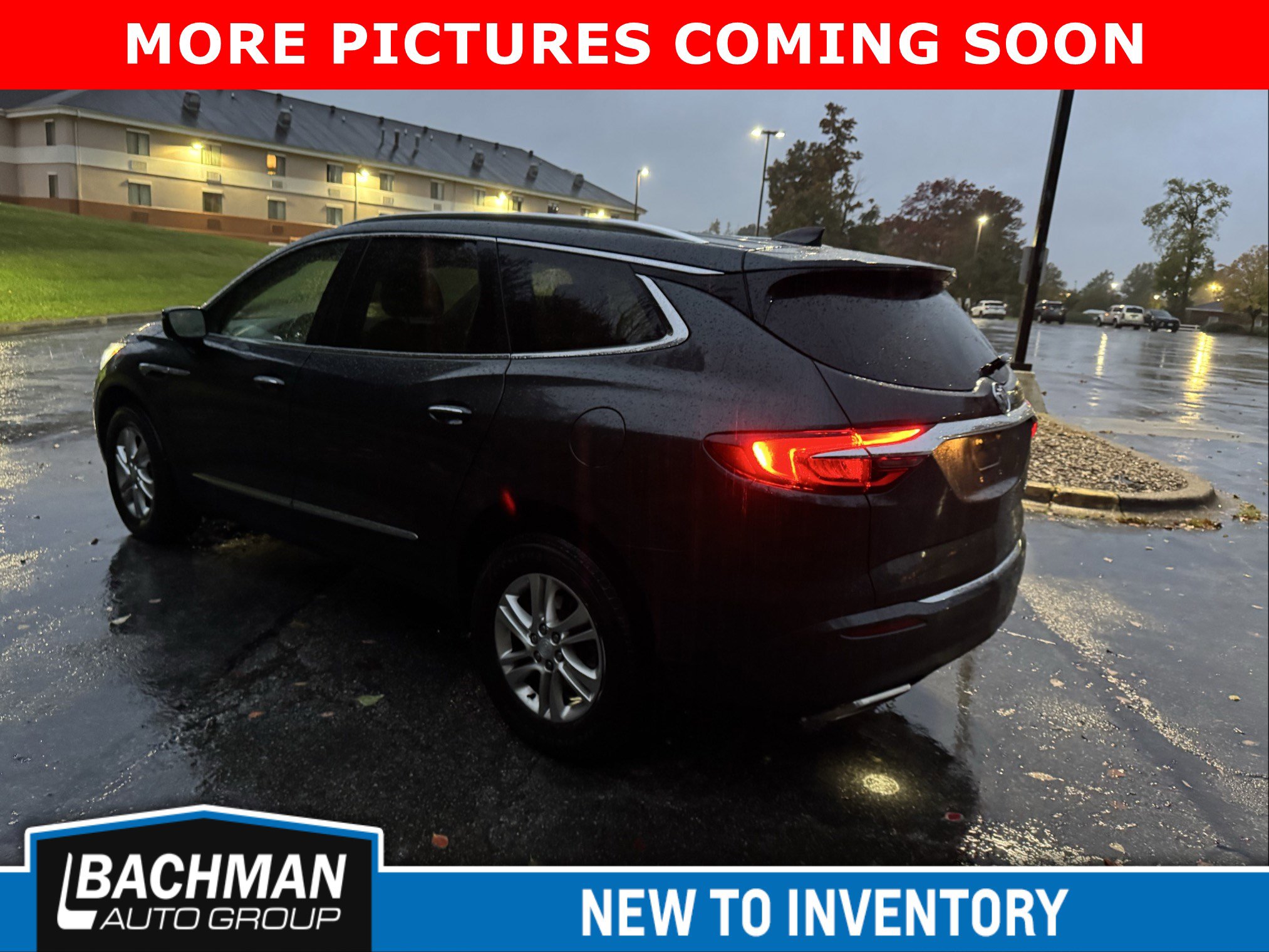 2019 Buick Enclave Essence photo 2