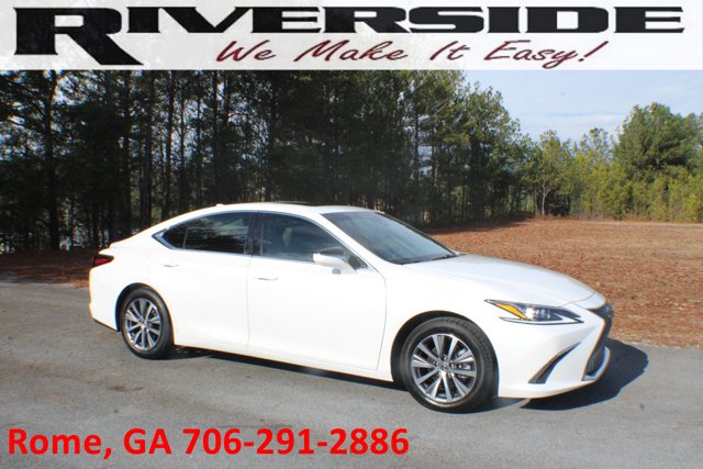 2021 Lexus ES 350's photo