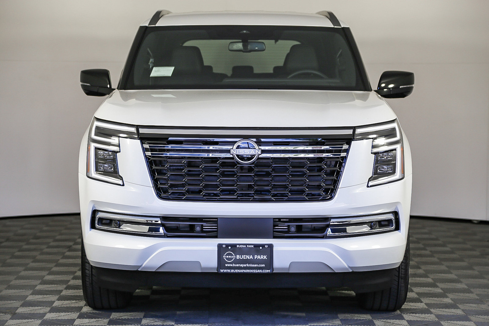 2025 Nissan Armada SL photo 4