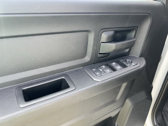 2025 Ram 2500 Tradesman photo 6