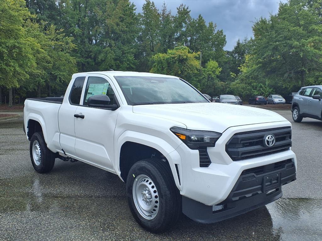 2025 Toyota Tacoma SR's photo