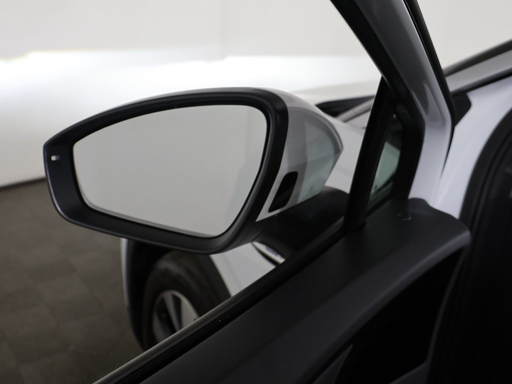 2022 Volkswagen ID.4 Pro S photo 30