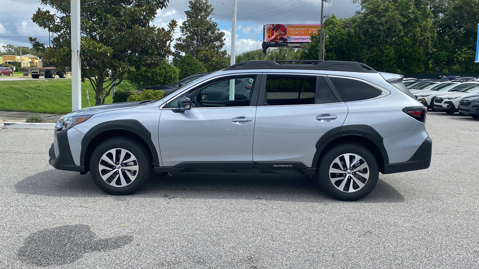 2025 Subaru Outback Premium photo 4