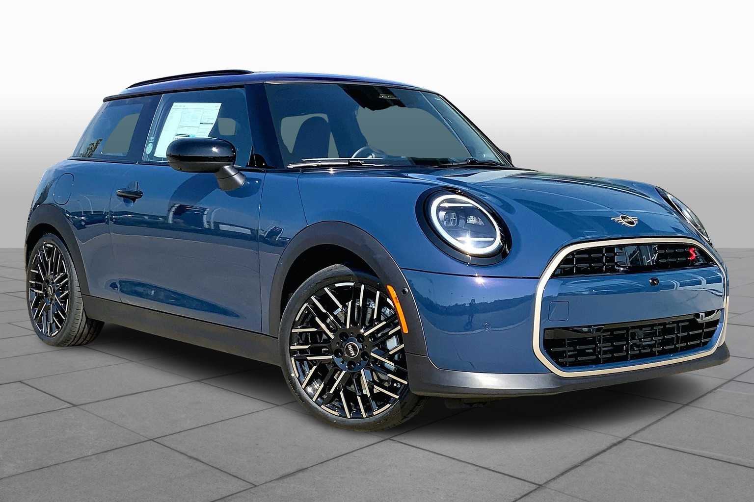 New 2026 MINI 2 Door Iconic Coupe in Houston #T2X68914 | Group 1