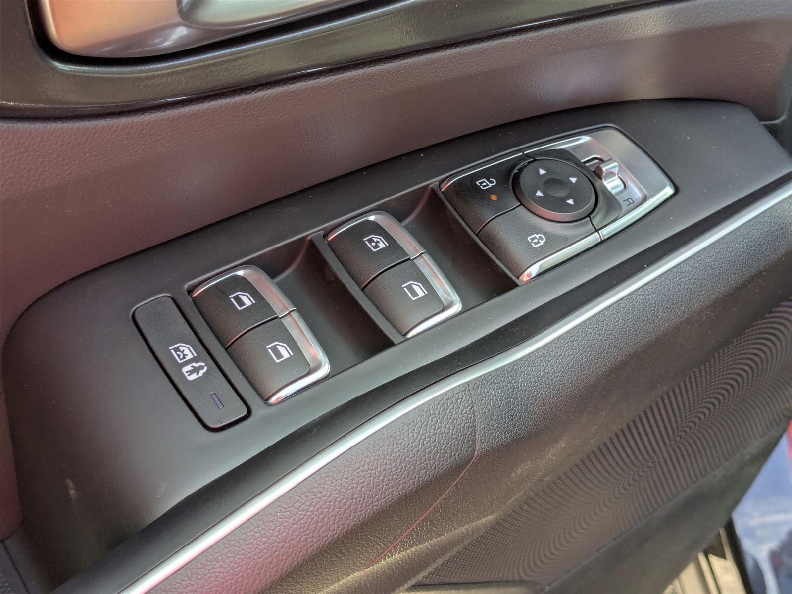 2025 Kia Sorento EX photo 13