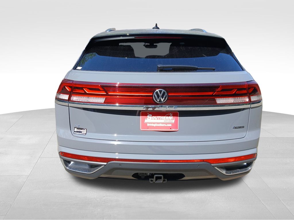 2026 Volkswagen Atlas Cross Sport SE Technology photo 3