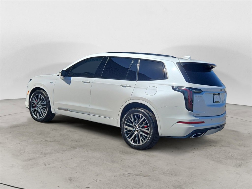 2024 Cadillac XT6 Sport photo 3